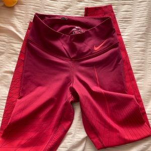 NIKE dry fit leggings